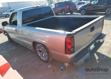 2003 GMC Sierra 1500 z USA, uszkodzony, nr VIN 1GTEC14X03Z270372